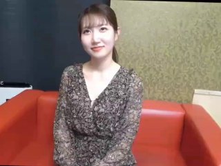 附近妇科医院贝哥自己开发私约人妻肤白口活好来回数次再摁倒操逼6.9